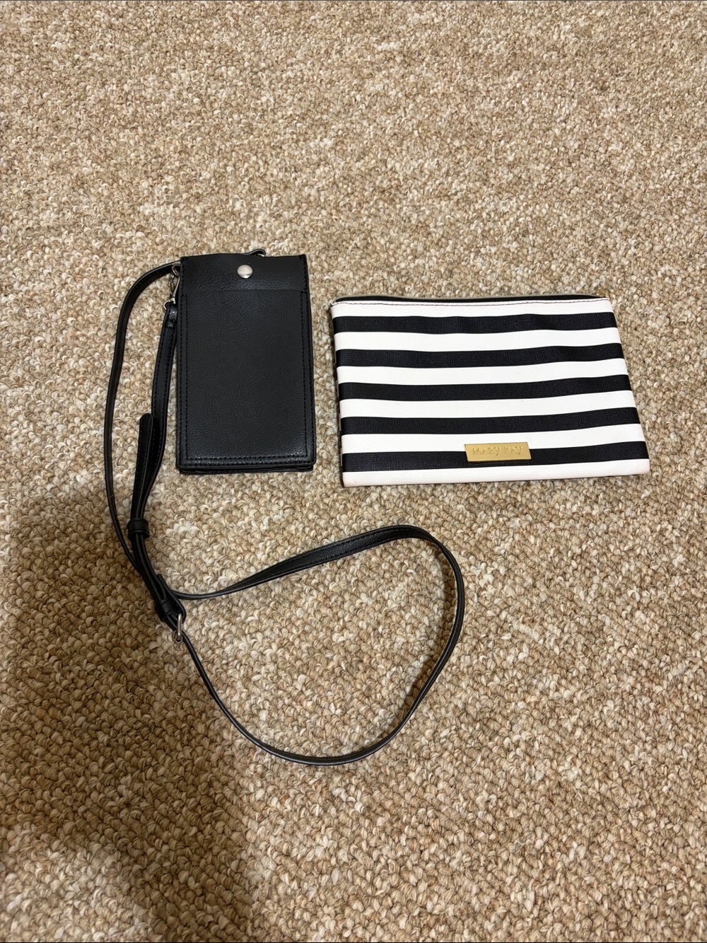 Cell phone shoulder purse and Mary Kay makeup Bag